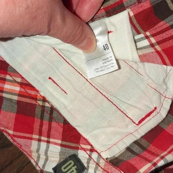 Bermuda Shorts - Picture 3 of 7